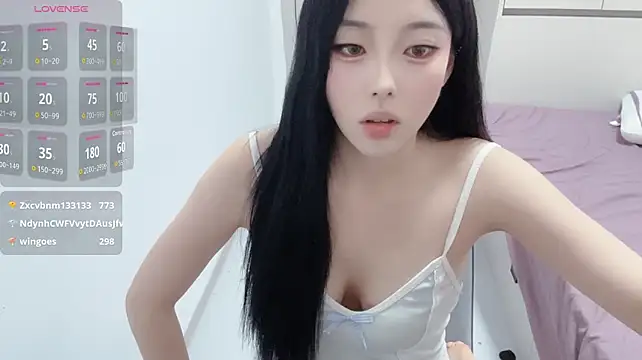 Yiyi-06