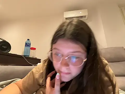 Sari237 - 🩵Fuck with my dildo 👅🍆