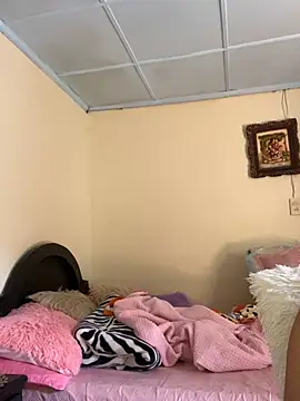 _BellaSmith_ - show pussy 😏🤗💦🌶