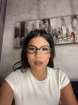 CherrySmirkXXX - SLAY MY CLIT WITH DOMI+SQUIRT! 😈💦