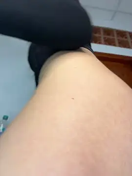 ArieliciousXXX - SQUIRT IN PUBLIC BATHROOM PRINCESS🥰💦