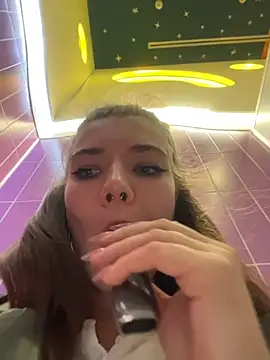 Holy_Tereza - MAKE ME SLAP MY BUTT LOUD AMONG PEOPLE