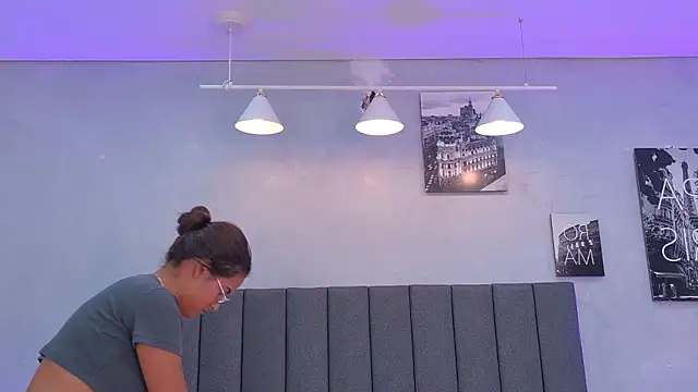 Kendra_london - Show Hot