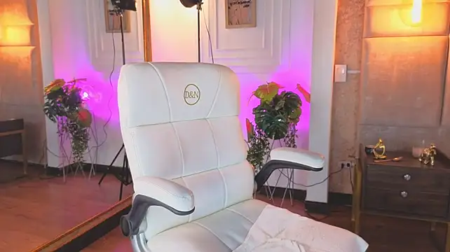 AlessiaLondon - Keep Going, Don't Stop Wetting My Pussy