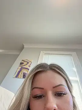LoveShae_ - spank my asss + spread it hehe