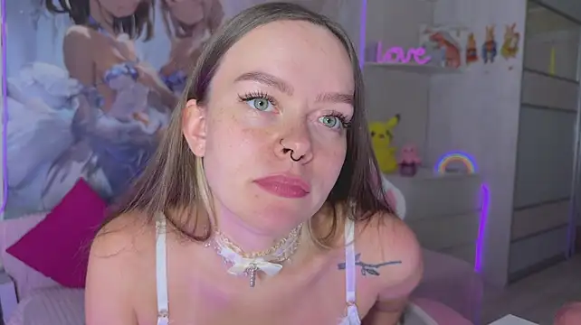 CheekySashaCharm - Nipple play