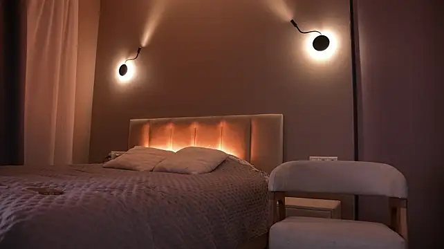 Lilevame - Anal cum show and squirt
