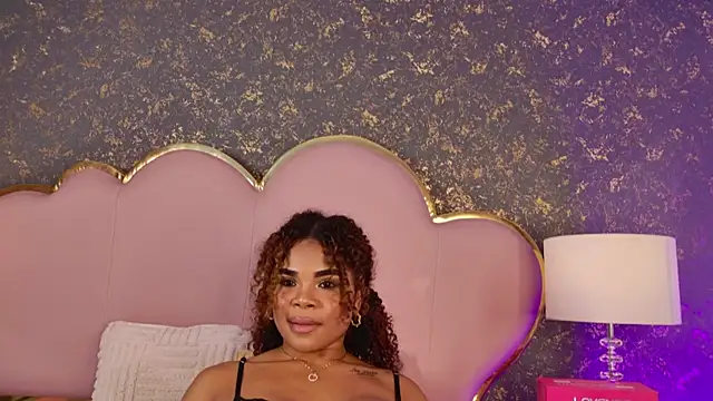 NahiaraReina - wet my pussy 😈🥵