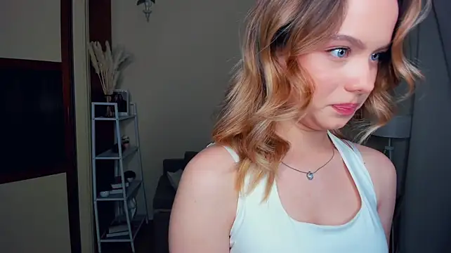 RuthieSaris - Suck my fingers