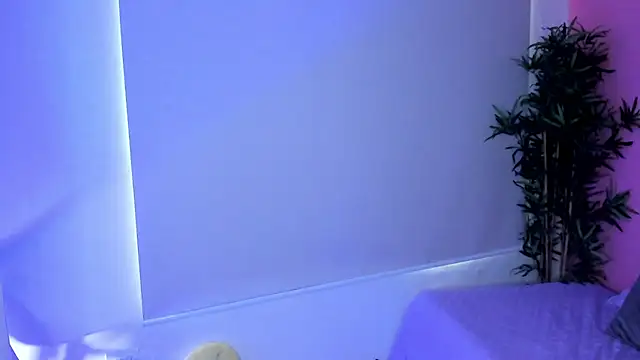 TANIA_06 - (^.^)Turn around and joke about your ass