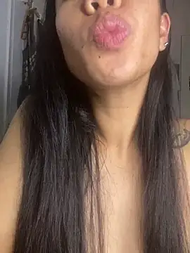 MayMay33 - blow job my toy (dildo)