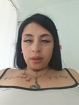 CherryVelvet__ - Flash boobs un public