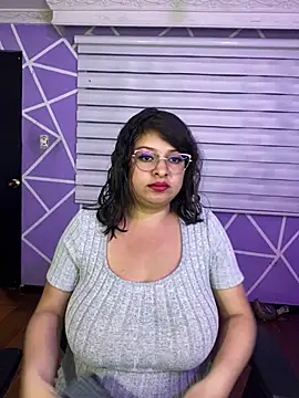 MiiaaJoness - :devil: SHOW TITS :devil: