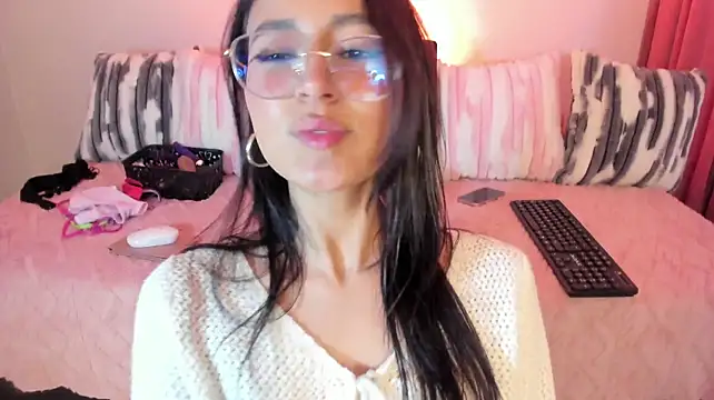 SophiieLaurentt - Show me your tits