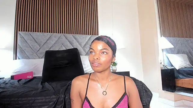 Kendra-Rousee - Sexy and hot naked 💋