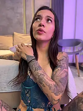 VeroJenkins_ - cameltoe