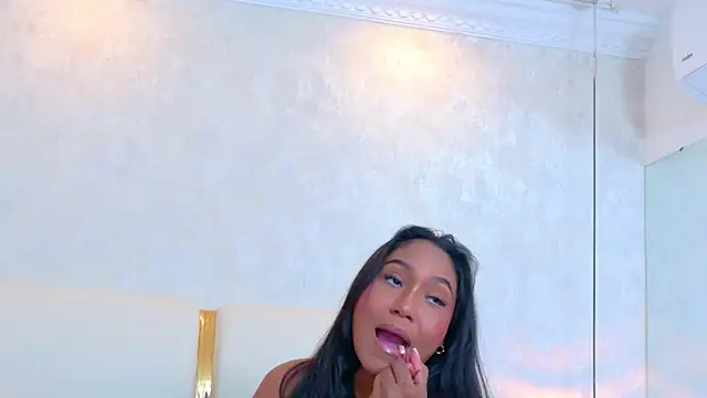 NaiomyLanes - FUCK MY ASS L🍑 💦