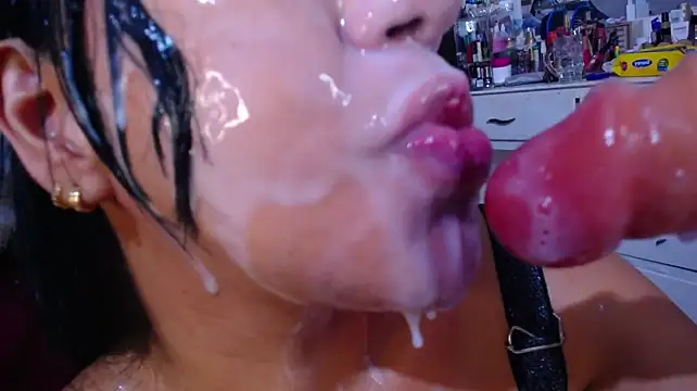 Anastasia_slave - saliva extremo face