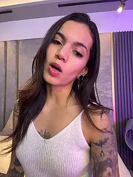 VeroJenkins_ - pinch my nipples