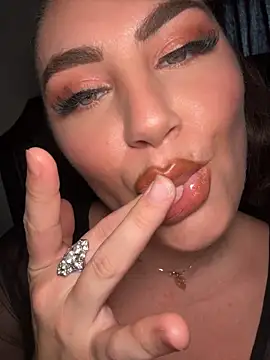 Lovely_beast - Cream on BBC
