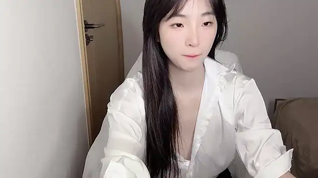 Louise-3 - 天青色等烟雨，而我在等你（控制3分钟+无内M腿，不漏点）