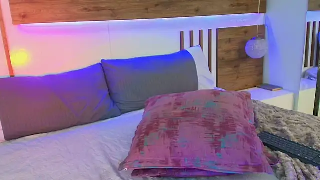 LucianaWainN - play with my tits and your cock