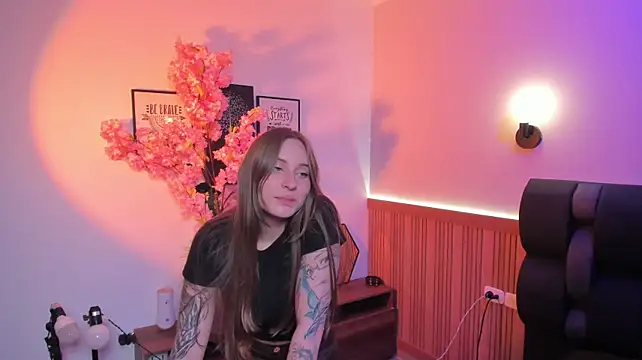 Siouxsie_cenobite - (∩^o^)⊃━☆ Naked + squirt (2 min control)