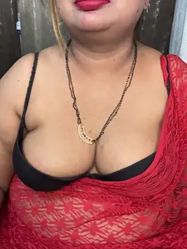 Lovely-Geet - BOOBS OILING😘😘