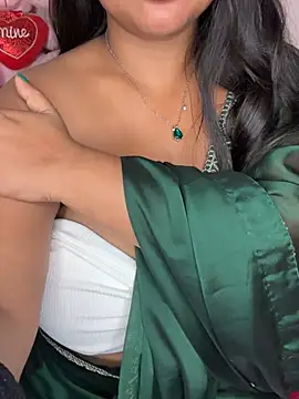 Slow_Poison_ - pour water on boobies without bra