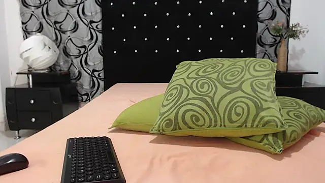 Maryanlit - 🍑Open Ass🍑