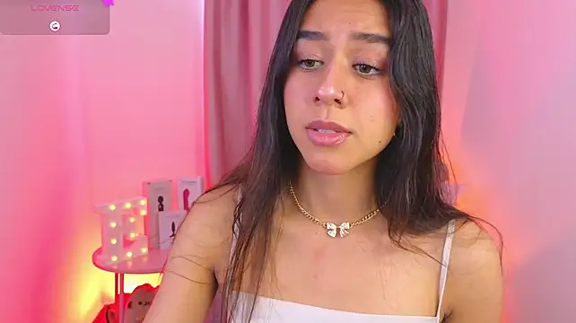 Emiily_Scott1 - Deepthroat with saliva in my tits✨
