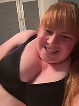 Curvy-GingeXX - Butt plug and shake my arse