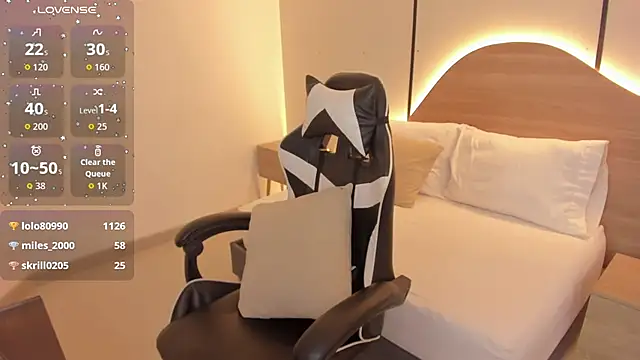 Cataleya_castle - ride dildo in public for 10 mtes + cum