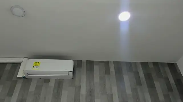 AnnaLuui - Show pussy