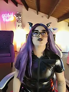 LilithDark666 - Deep throat + 2 minutes lush control😈💦
