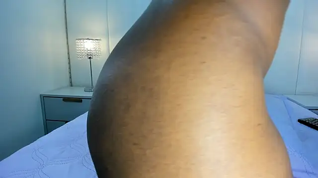 Evaa_Martinez - Shake ass