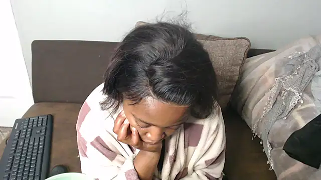 African_Busty