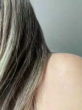 Cloee_Rainbow1 - Boobsjob with oil 💦💦🍒🍆🍒