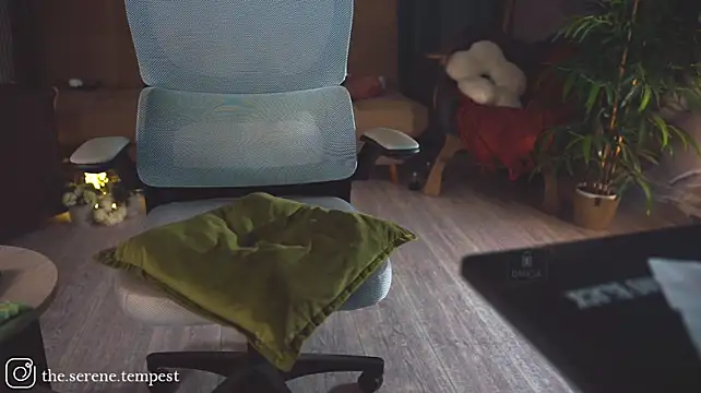 Feral_Berrry_ - pussy fingering+cum