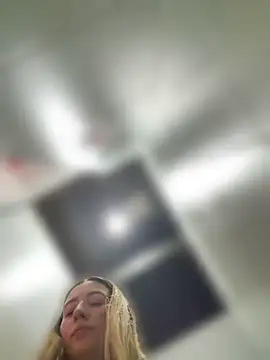 Kloe__t18 - All naked in bathroom gym
