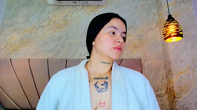 Mia_candy_0