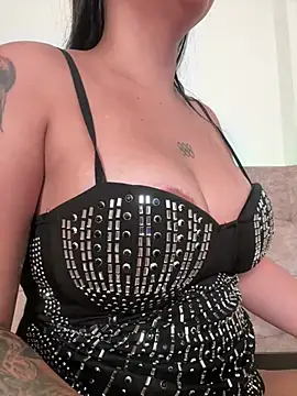 Megan_Ivy - control my vibes 5 minutes + show tits