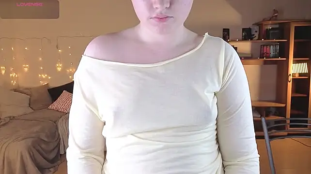 Sweetie_Hope - ride a pillow