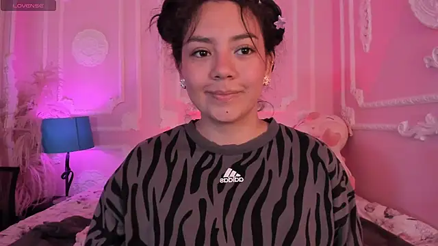 Daisy_Doll - oil in boobs 🙈🥵