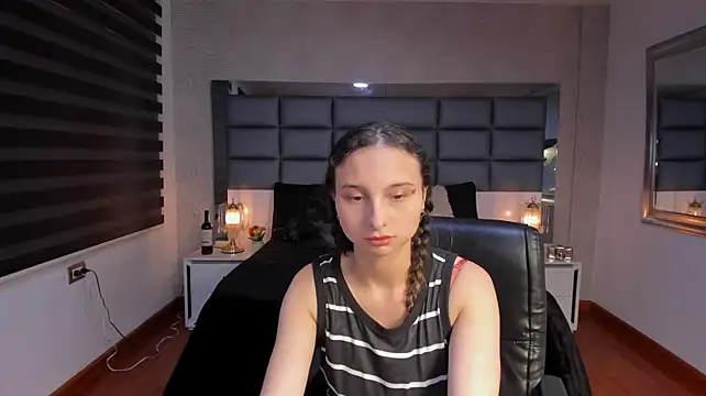 Emilia_Jonnes - dildo ready 3 min