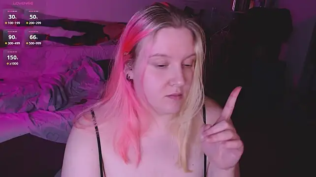 Lissamuff - Leave me topless for some hot plays