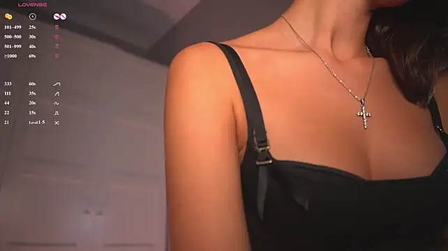 -JuicyMolly- - suck fingers hehe