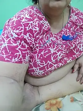 Tamil-mayasri - Ass flash