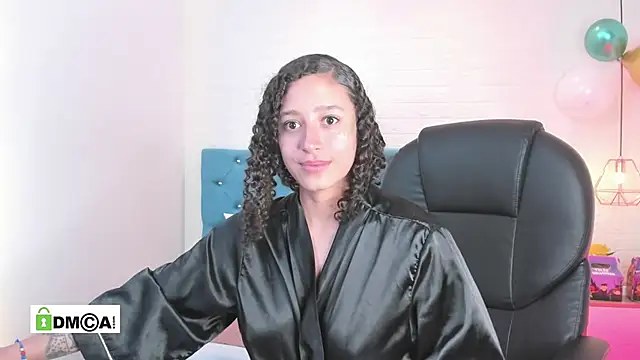 Cattleya_colombian - Get those dangerous tits out, babe🎃🎉🎭