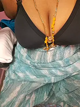 Tamil_Ammani - Boobs show😜😜😝🥰🔥🔥🔥